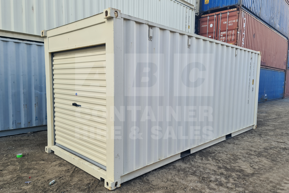 20 Foot New Build with a Roller Door