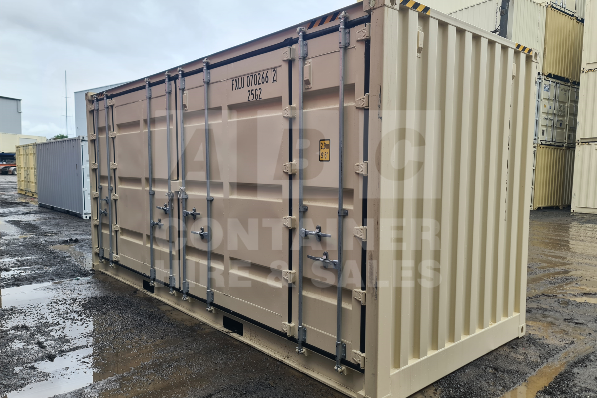 20 Foot High Cube Side opening container 10/10