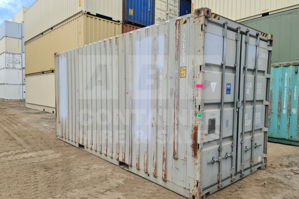 Rank 7 out of 10 used grey 20 foot furniture removalist box in Brisbane.