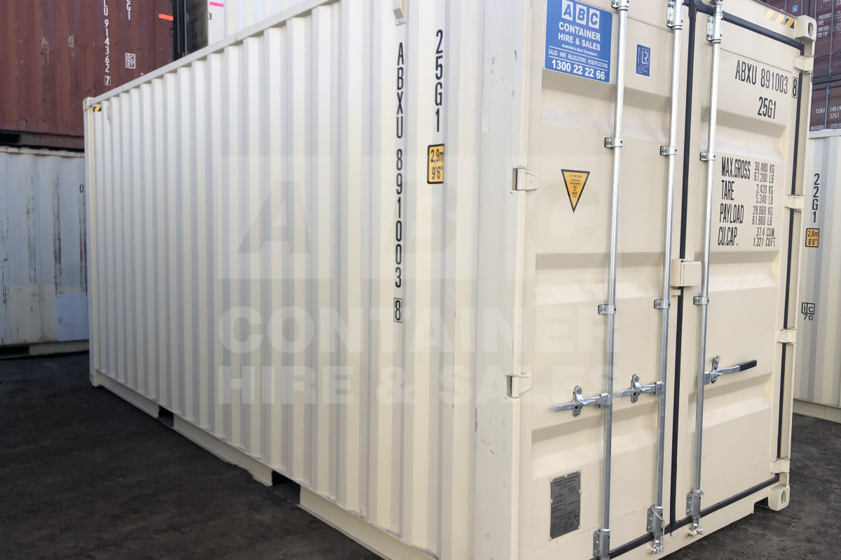 Rank 10 out of 10 new build cream 20 foot high cube steel container (with steel floor) in Brisbane.