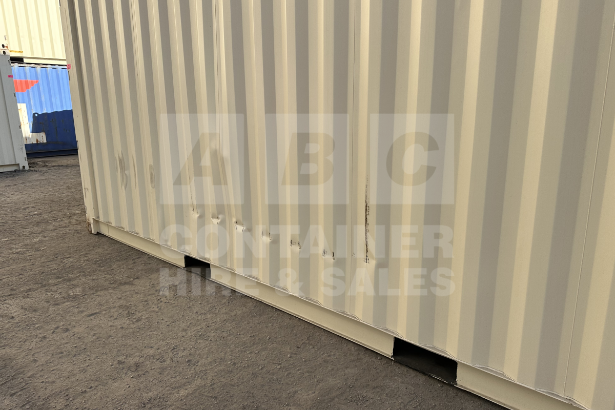 Rank 7 out of 10 used cream 20' Standard Height Steel Container (Steel Floor, Doors One End) in Brisbane.