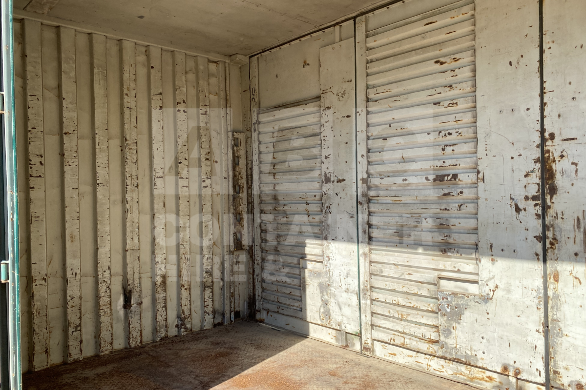 Rank 4 out of 10 used green 20 foot rail cart in Brisbane.