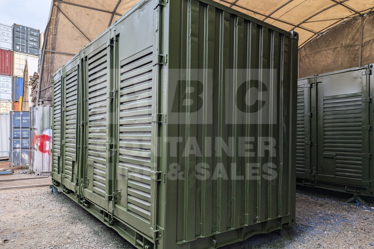 Rank 4 out of 10 used green 20 foot rail cart in Brisbane.