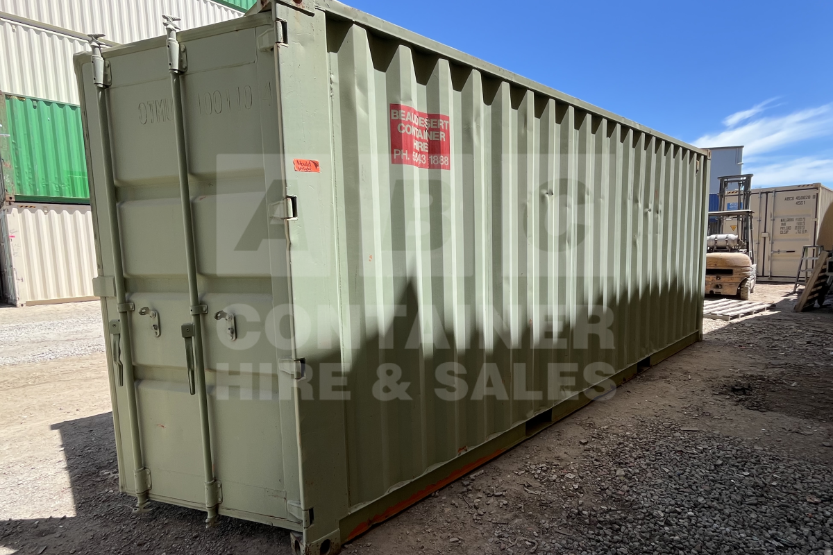 Rank 2 out of 10 used green 20' Standard Height Steel Container (with doors one end only) in Brisbane.