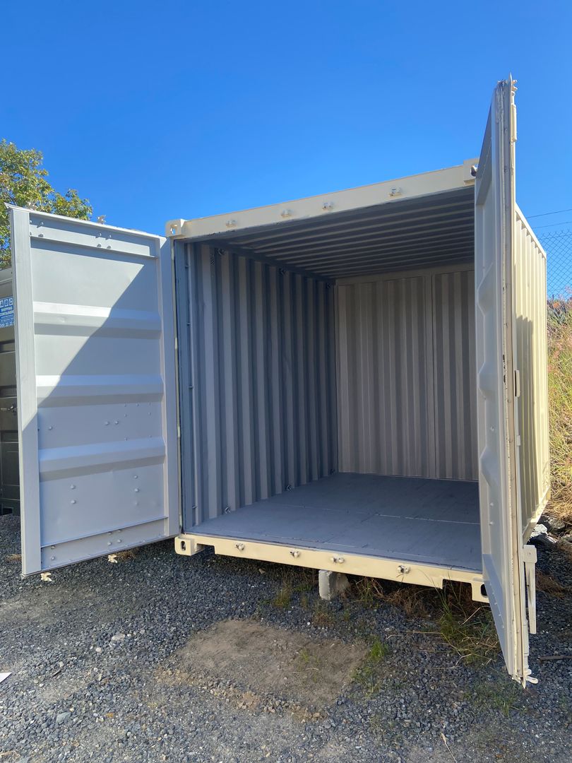 10ft container with its doors open